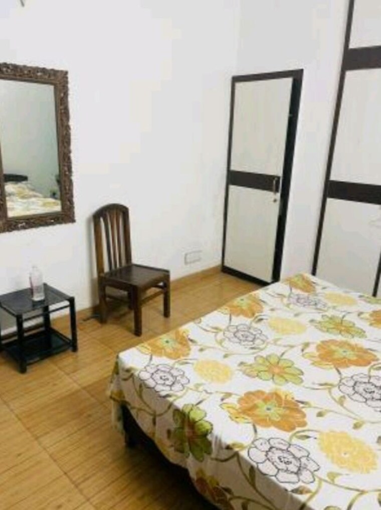 Bedroom, rwa-apartments-sector-19 3 Bedroom 180 Sq.Mt. Independent House In Sector 19 Noida 10723005