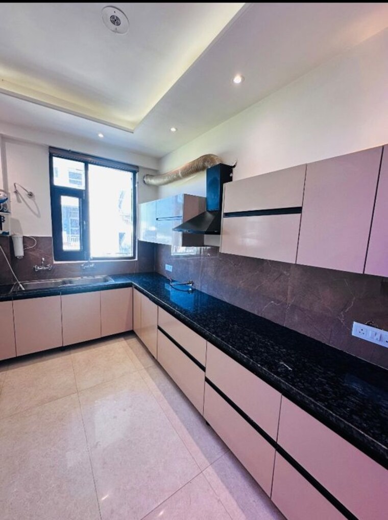 Kitchen, dhakoli 3 Bedroom 130 Sq.Yd. Builder Floor In Dhakoli Zirakpur 10723040