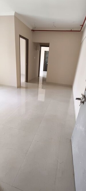 Room in 2 BHK Apartment at Raunak Unnathi Woods Supreme, Ghodbunder Road – for Rent