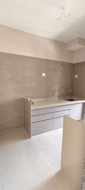 Room in 2 BHK Apartment at Raunak Unnathi Woods Supreme, Ghodbunder Road – for Rent