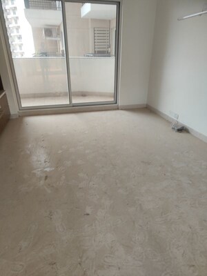 Room in 3.5 BHK Apartment at Bestech Park View Altura, Sector 79 – for Rent