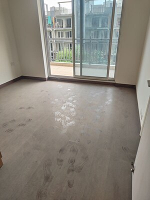 Room in 4 BHK Apartment at Bestech Park View Altura, Sector 79 – for Rent