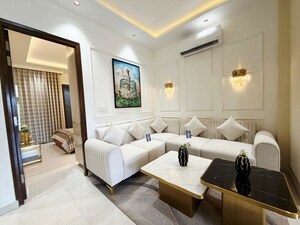 Team Area in 3 BHK Builder Floor at Pir Machalla – for Sale