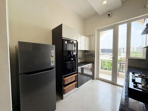Furnished Amenities in 3 BHK Builder Floor at Pir Machalla – for Sale