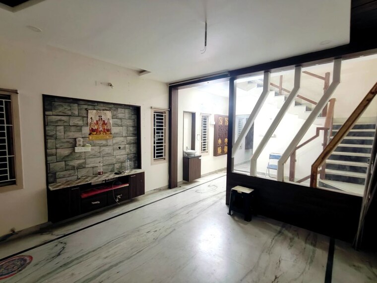  Parking, mahatma gandhi inner ring road 3 Bedroom 122 Sq.Yd. Villa In Mahatma Gandhi Inner Ring Road Guntur 10723067