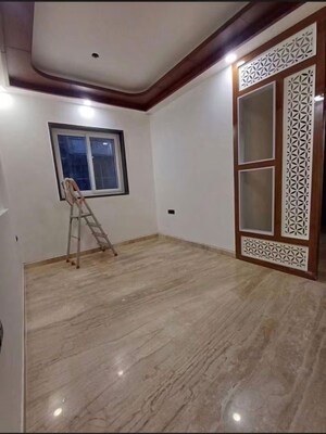 Room in 2 BHK Builder Floor at Kalkaji – for Rent