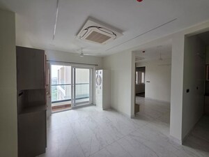 Room in 2.5 BHK Apartment at Sumadhura The Olympus, Financial District – for Rent
