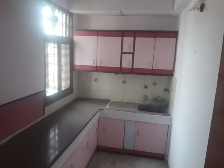 Kitchen, raj-ganga-surya-enclave 3.5 Bedroom 1500 Sq.Ft. Apartment In Indira Nagar Lucknow 10723072