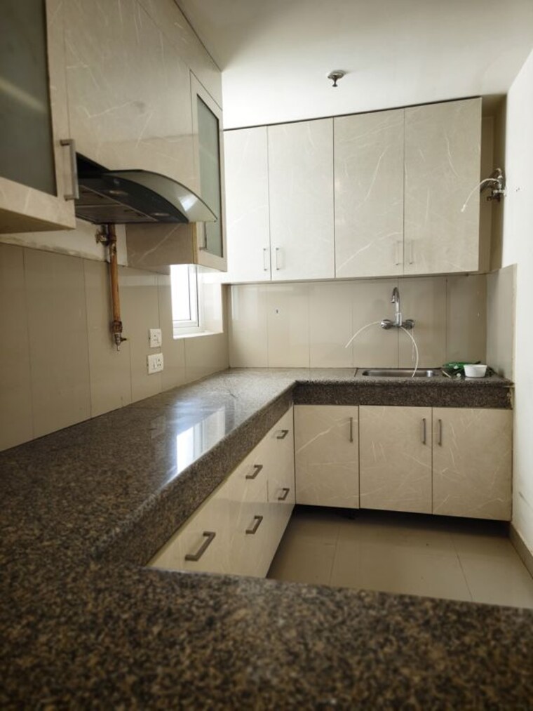Kitchen, unitech-the-residences-sector-33 3 Bedroom 1545 Sq.Ft. Apartment In Sector 33 Gurgaon 10723093