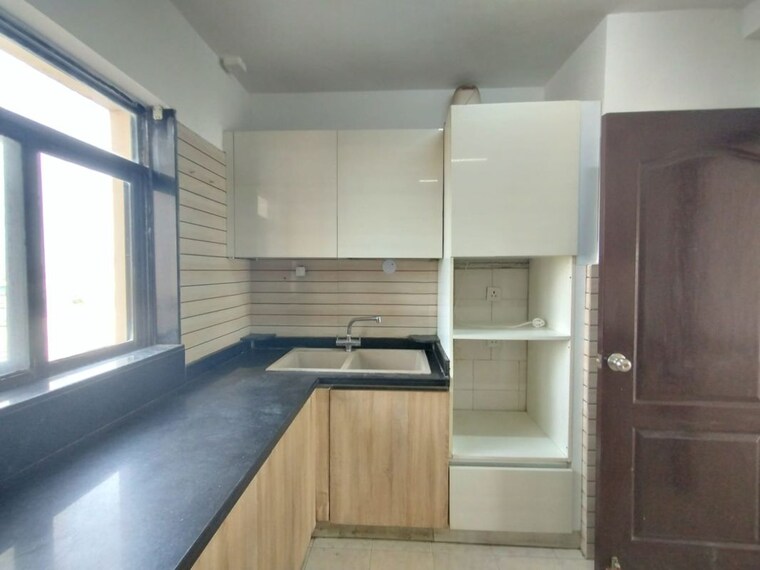 Kitchen, unitech-the-residences-sector-33 4 Bedroom 1870 Sq.Ft. Apartment In Sector 33 Gurgaon 10723106