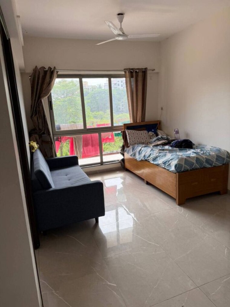Bedroom, kandivali west Pg For Girls In Kandivali West 10723135