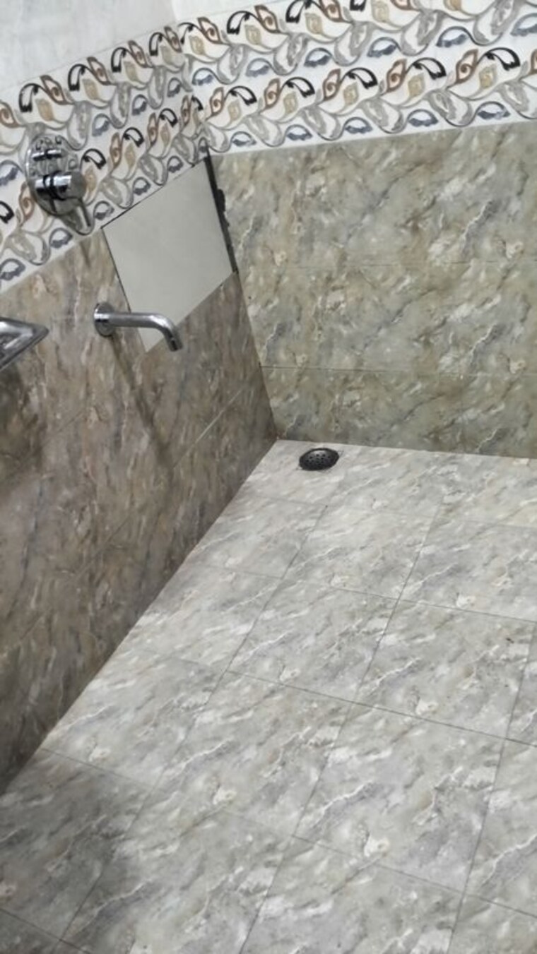Bathroom, sunshree-society 2 Bedroom 825 Sq.Ft. Apartment In Kondhwa Pune 10723137