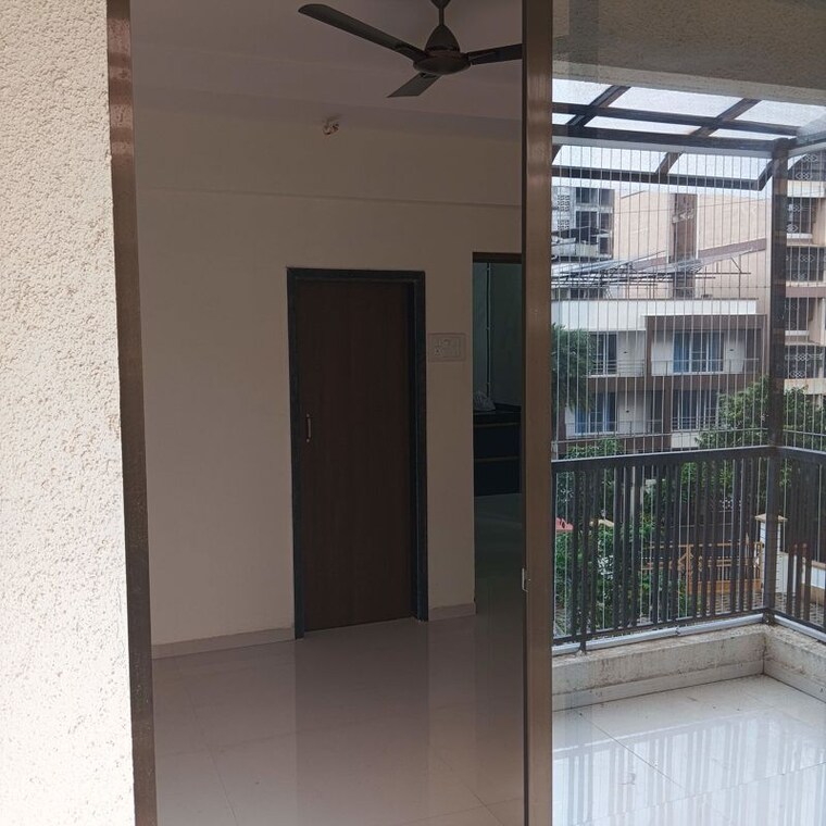 Balcony, maruti-mahadev-nagar 2 Bedroom 980 Sq.Ft. Apartment In Sunil Nagar Thane 10723163