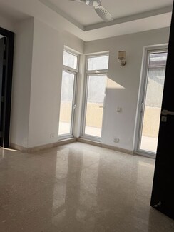 3 BHK +Builder Floor For Rent in Sector 21