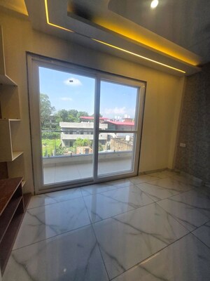 Room in 6 BHK Villa at Shahastradhara Road – for Sale