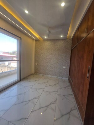 Room in 6 BHK Villa at Shahastradhara Road – for Sale