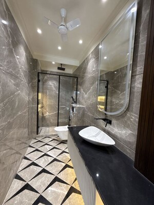 Bathroom in 3 BHK Builder Floor at Sector 21 – for Rent