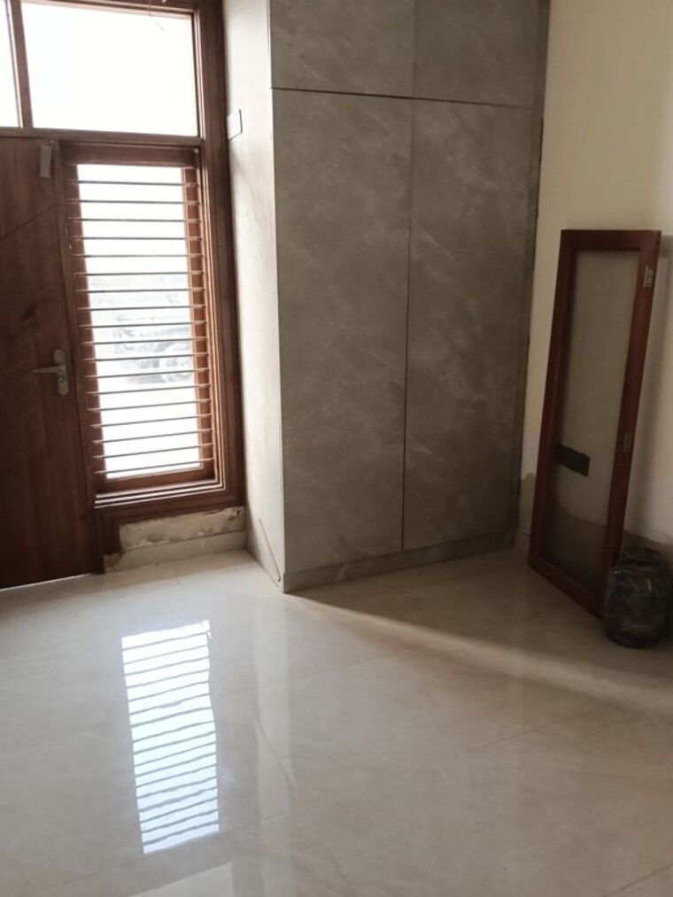 Bathroom, vasundhara sector 1 3 Bedroom 100 Sq.Mt. Builder Floor In Vasundhara Sector 1 Ghaziabad 10723300