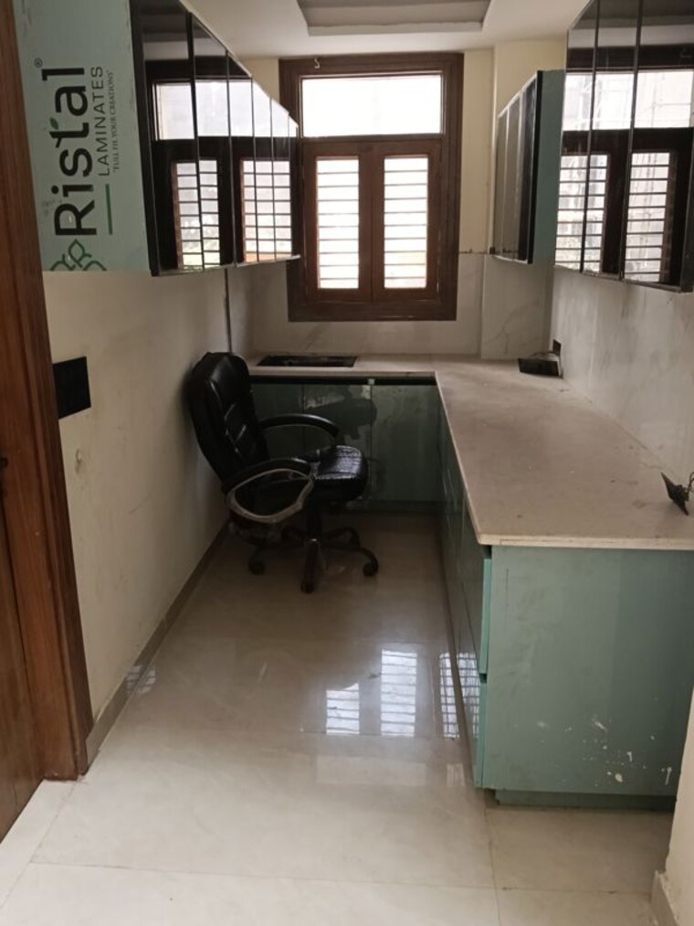 Kitchen, vasundhara sector 1 3 Bedroom 100 Sq.Mt. Builder Floor In Vasundhara Sector 1 Ghaziabad 10723300