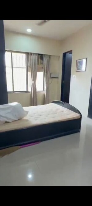 Bedroom in 2 BHK Apartment at Lake Home, Powai – for Rent