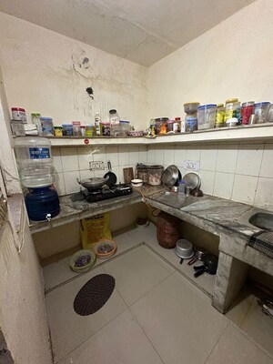 Team Area in 1 RK Independent House at Sector 16 – for Rent