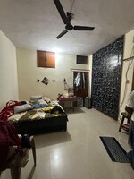 1 Rk  400 Sq.Ft. Independent House in Sector 16