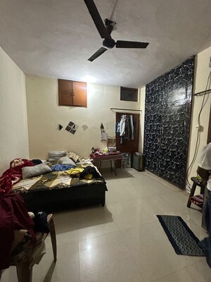 1 RK Independent House For Rent in Sector 16