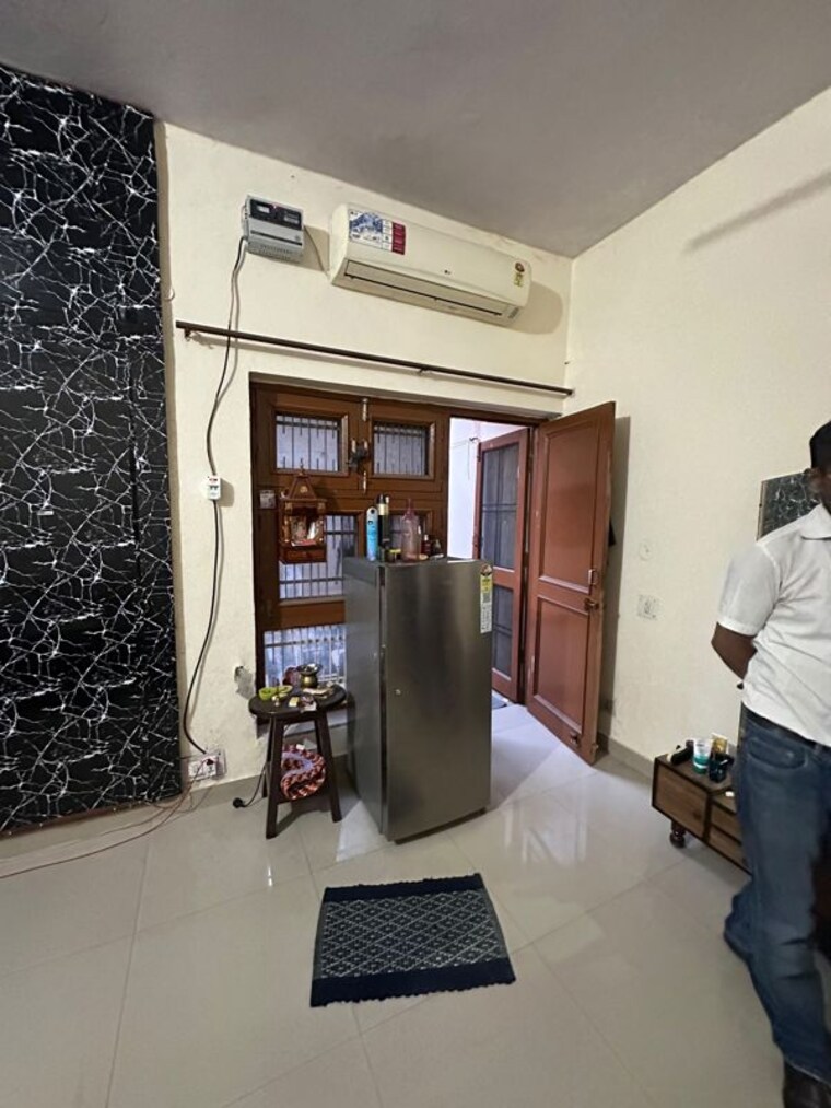 Living Room, sector 16 1 RK 400 Sq.Ft. Independent House In Sector 16 Faridabad 10723364