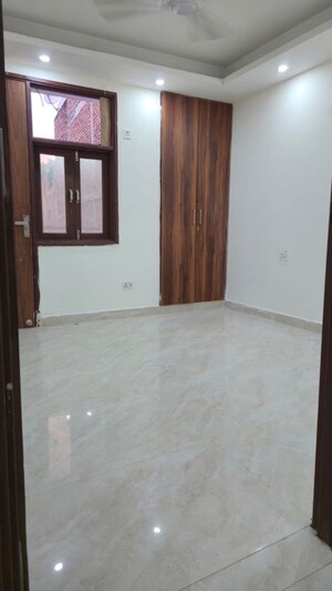 Room in  Pg at Saket – for Rent