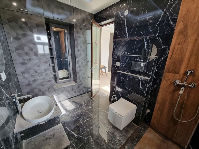 Team Area, bptp-district-3 4 Bedroom 300 Sq.Ft. Builder Floor In Sector 85 Faridabad 10723375