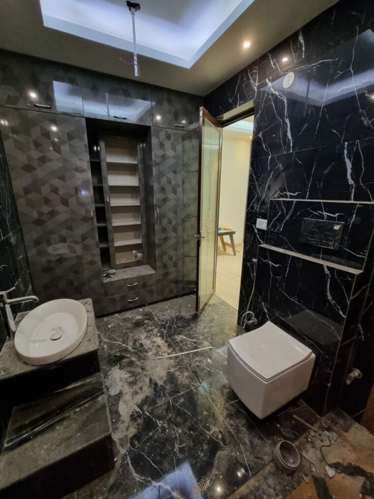 Team Area, bptp-eden-estate 3 Bedroom 250 Sq.Ft. Builder Floor In Sector 81 Faridabad 10723408