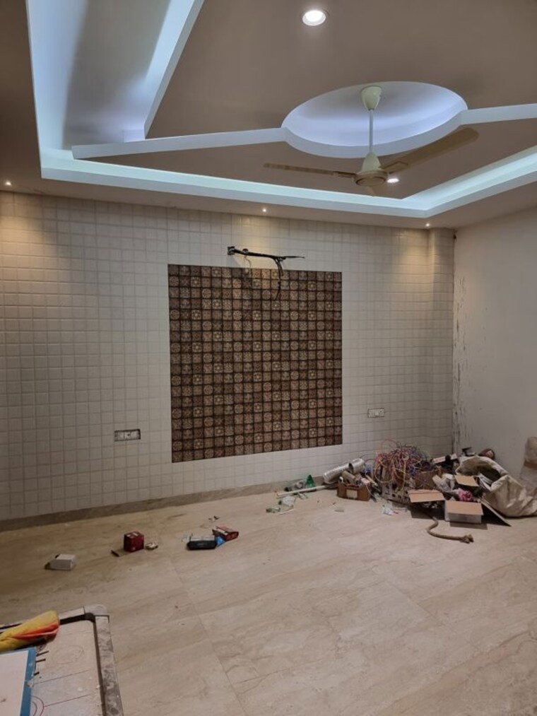Room, bptp-eden-estate 3 Bedroom 250 Sq.Ft. Builder Floor In Sector 81 Faridabad 10723408