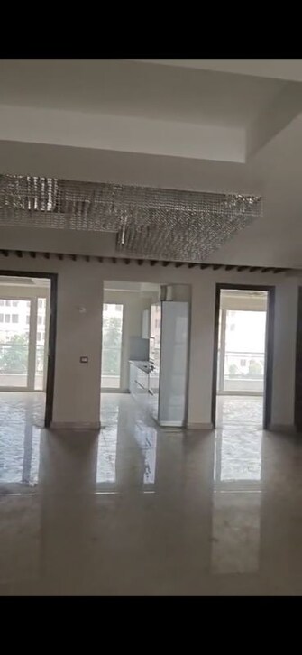 3.5 BHK +  2550 Sq.Ft. Apartment in Ireo Victory Valley