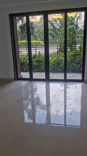 Room in 3 BHK Apartment at Risland The Icon Phase 2, Dhokali – for Rent