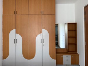 Furnished Amenities in 2 BHK Apartment at Indiranagar – for Rent