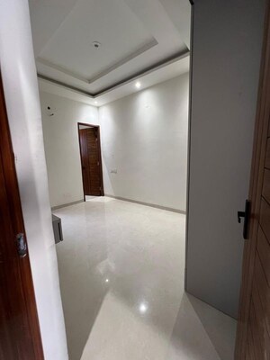 Room in 4 BHK Independent House at Ambala Highway – for Sale