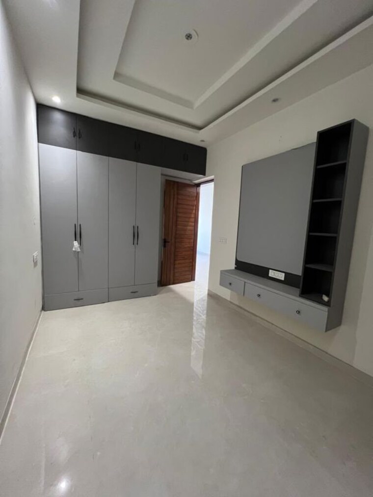 Room, ambala highway 4 Bedroom 104 Sq.Yd. Independent House In Ambala Highway Zirakpur 10723471
