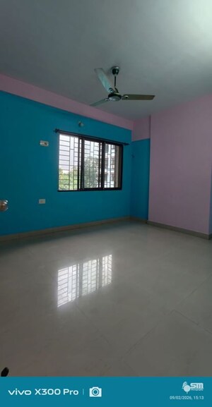 Room in 3 BHK Apartment at Meena Residency, Vip Road – for Rent