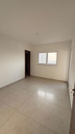 Room in 2 BHK Apartment at Malwa Escon Primera, International Airport Road – for Sale