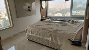 Bedroom in 4 BHK Apartment at Palazzo Apartment, Santacruz West – for Sale