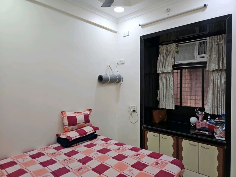 Living Room, ambedkar-nagar-chs 2 Bedroom 560 Sq.Ft. Apartment In Worli Mumbai 10723585