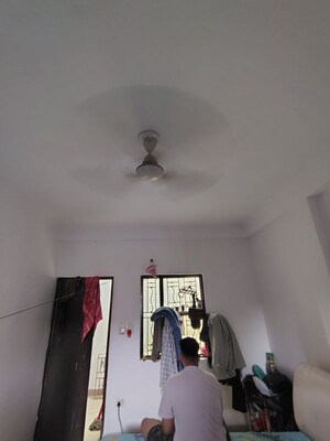 Furnished Amenities in 3.5 BHK Builder Floor at CGHS Shatabdi Enclave, Sector 49 – for Rent