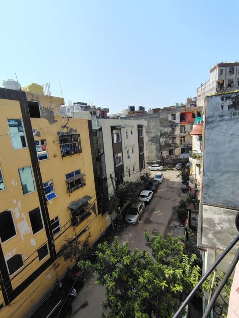 Exterior View, cghs-shatabdi-enclave 3.5 Bedroom 185 Sq.Yd. Builder Floor In Sector 49 Noida 10717905
