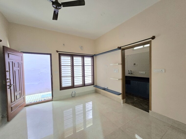Room, indiranagar 1 Bedroom 600 Sq.Ft. Apartment In Indiranagar Bangalore 10723598