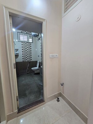 Bathroom in 1 BHK Apartment at Indiranagar – for Rent