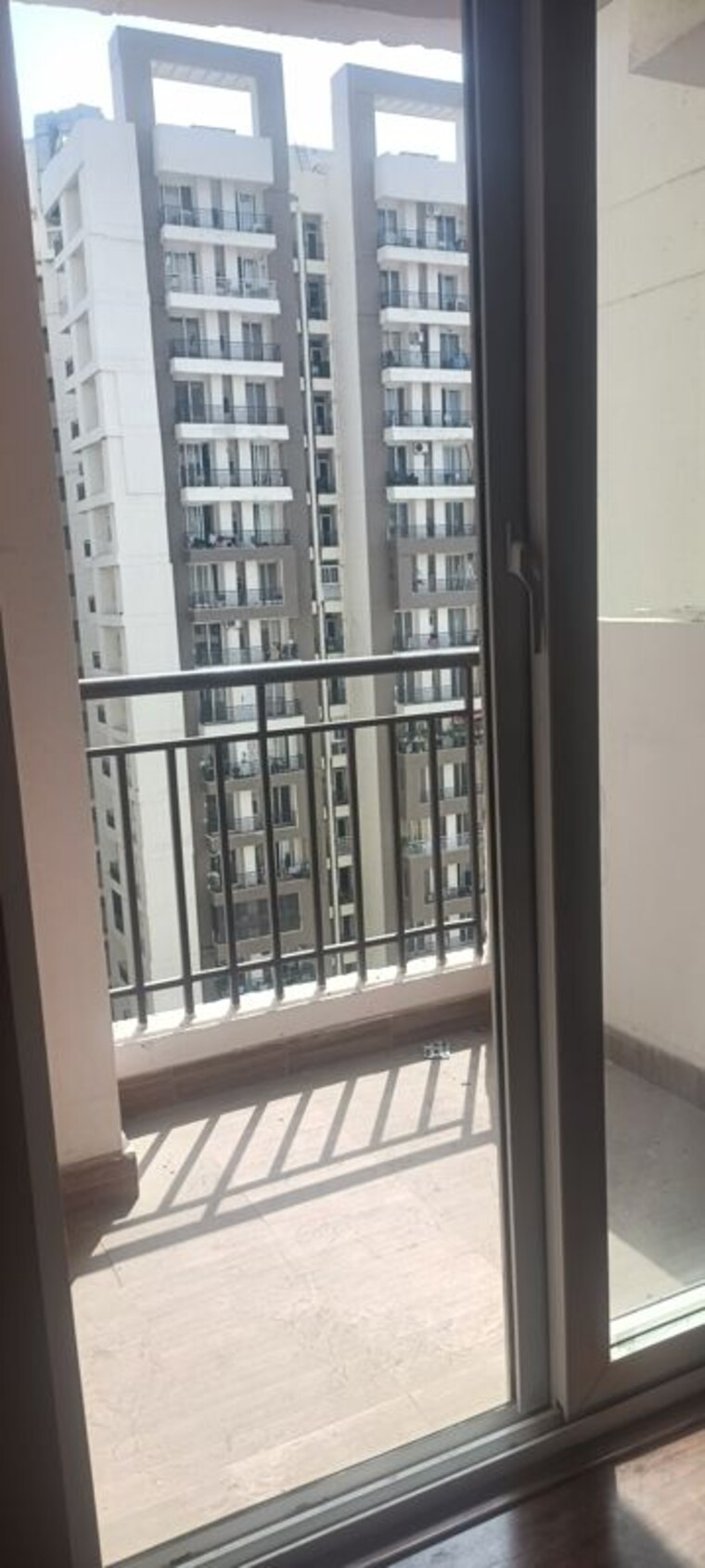 Balcony, amrapali-kingswood 3 Bedroom 1115 Sq.Ft. Apartment In Sector 4 Greater Noida Greater Noida 10723593