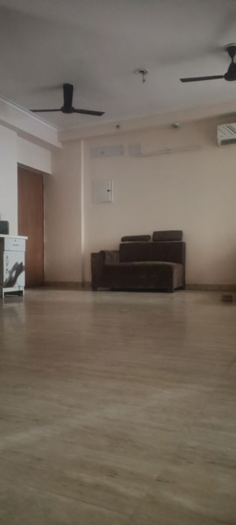 Living Room, amrapali-kingswood 3 Bedroom 1595 Sq.Ft. Apartment In Sector 4 Greater Noida Greater Noida 10723623