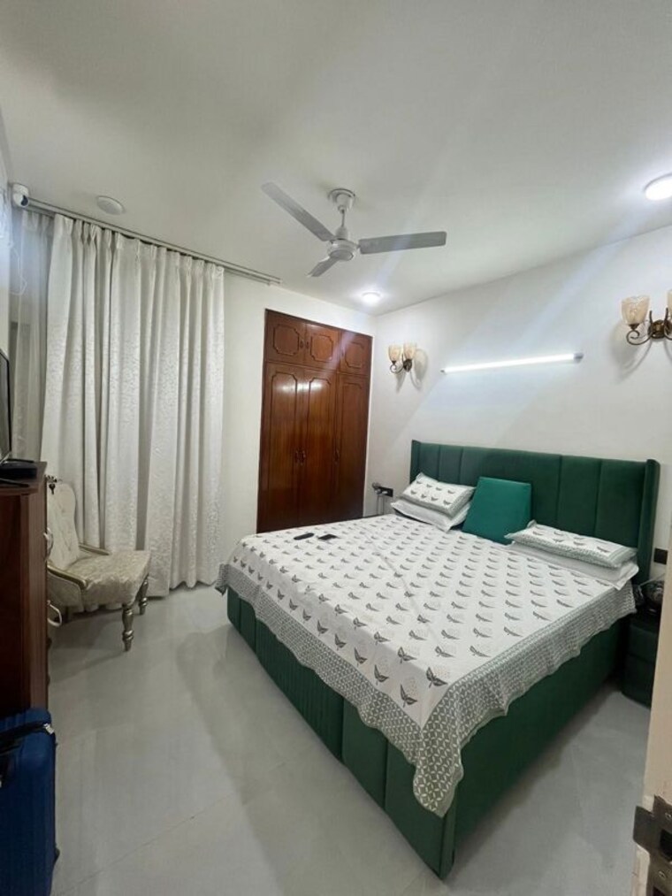 Bedroom, south city 1 2 Bedroom 150 Sq.Yd. Builder Floor In South City 1 Gurgaon 10723634
