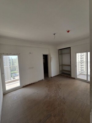 Furnished Amenities in 3.5 BHK Apartment at Trident Embassy Reso, Sector 1 Greater Noida – for Sale