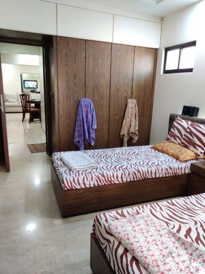 Bedroom in 2 BHK Apartment at Devansh Villa, Bandra West – for Rent